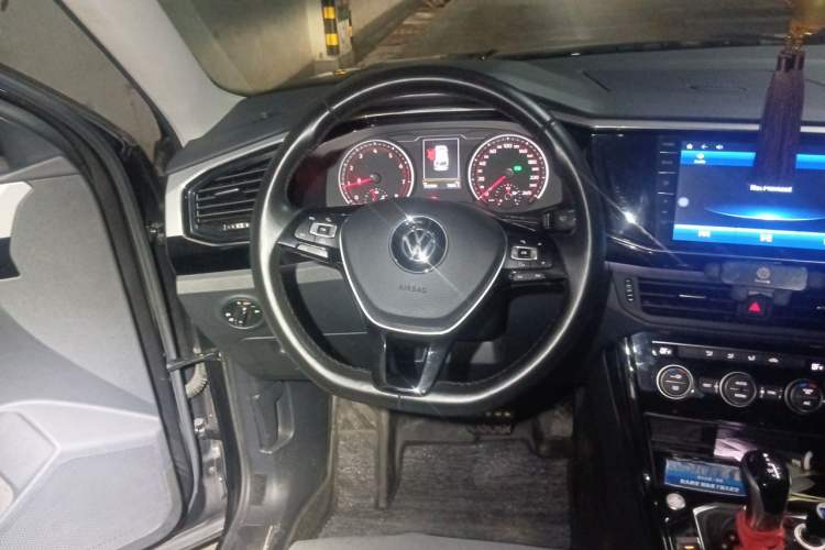 Used Volkswagen Tayron 2019 Teramont Edition 280TSI Two-Wheel Drive Luxury Model China VI Standard Steering Wheel