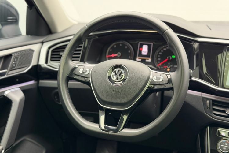 Used Volkswagen Tayron 2019 330TSI Two-Wheel Drive Luxury Model China VI Standard Steering Wheel