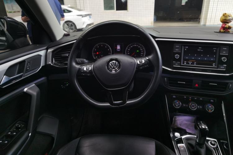 Used Volkswagen Tayron 2019 330TSI Two-Wheel Drive Luxury Model China VI Standard Steering Wheel