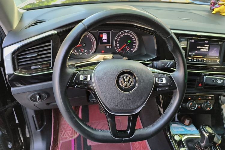 Used Volkswagen Tayron 2019 330TSI Two-Wheel Drive Luxury Model China VI Standard Steering Wheel