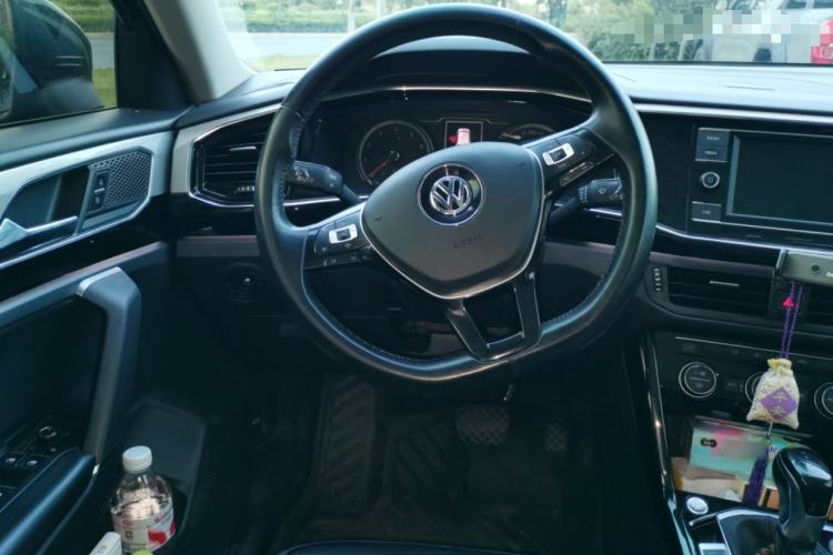 Used Volkswagen Tayron 2019 330TSI Two-Wheel Drive Luxury Model China VI Standard Steering Wheel