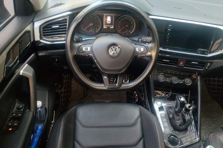 Used Volkswagen Tayron 2019 330TSI Two-Wheel Drive Luxury Model China VI Standard Steering Wheel