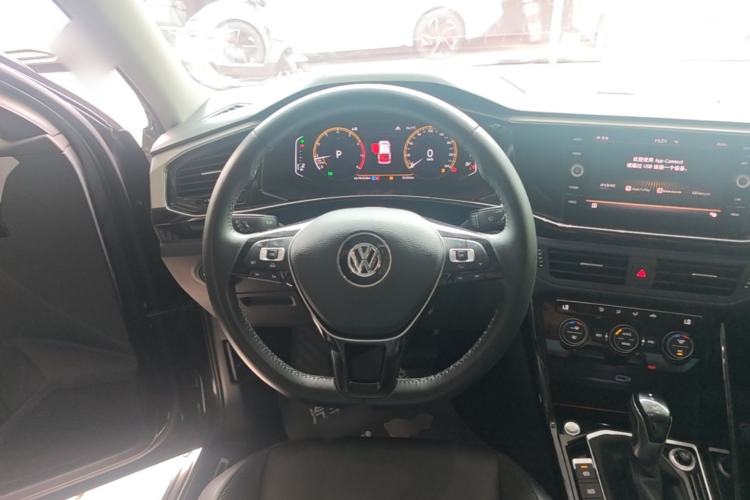 Used Volkswagen Tayron 2019 330TSI Two-Wheel Drive Luxury Model China VI Standard Steering Wheel