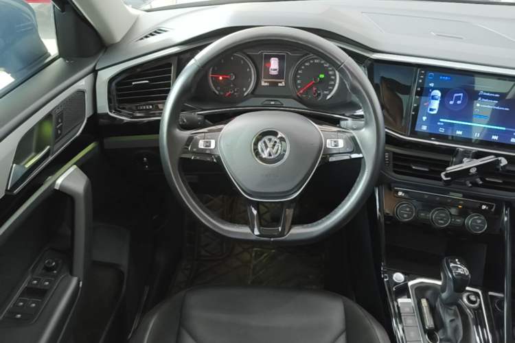 Used Volkswagen Tayron 2019 330TSI Two-Wheel Drive Luxury Model China VI Standard Steering Wheel