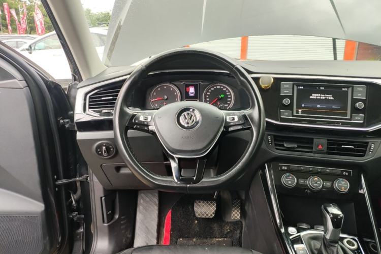 Used Volkswagen Tayron 2019 330TSI Two-Wheel Drive Luxury Model China VI Standard Steering Wheel