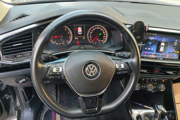 Used Volkswagen Tayron 2019 330TSI Two-Wheel Drive Luxury Model China VI Standard Steering Wheel