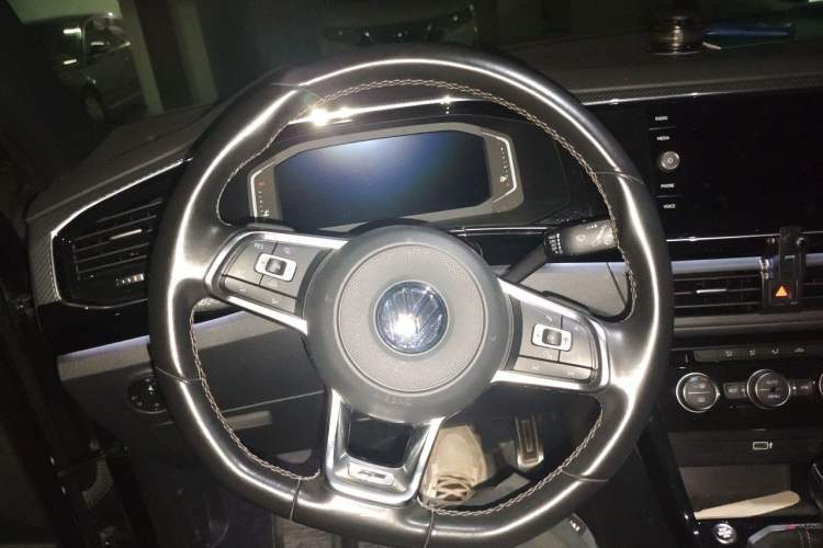 Used Volkswagen Tayron 2019 380TSI All-Wheel Drive R-Line China V-standard Steering Wheel