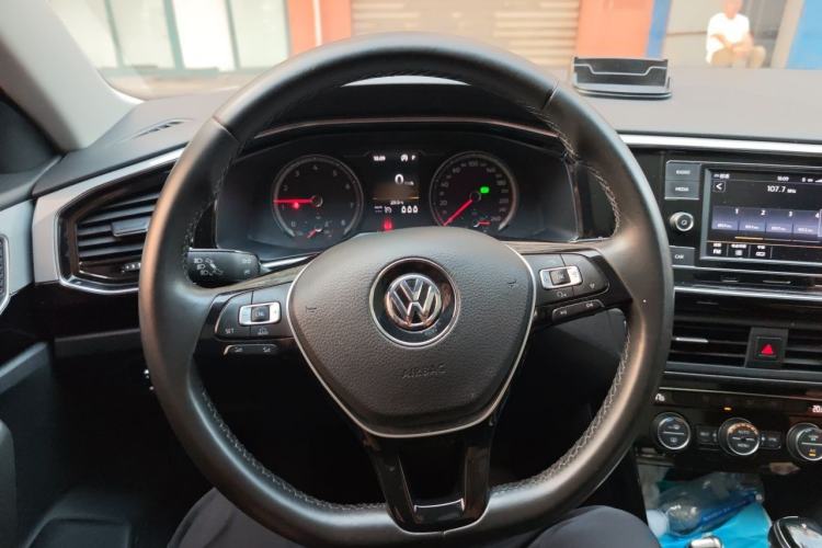 Used Volkswagen Tayron 2019 330TSI Two-Wheel Drive Luxury Model China VI Standard Steering Wheel