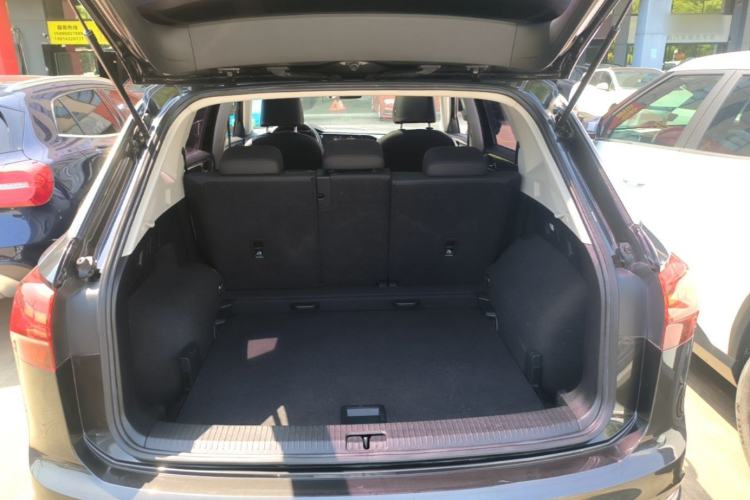 Used Volkswagen Tayron 2019 330TSI Two-Wheel Drive Prestige Version China V Standard Trunk