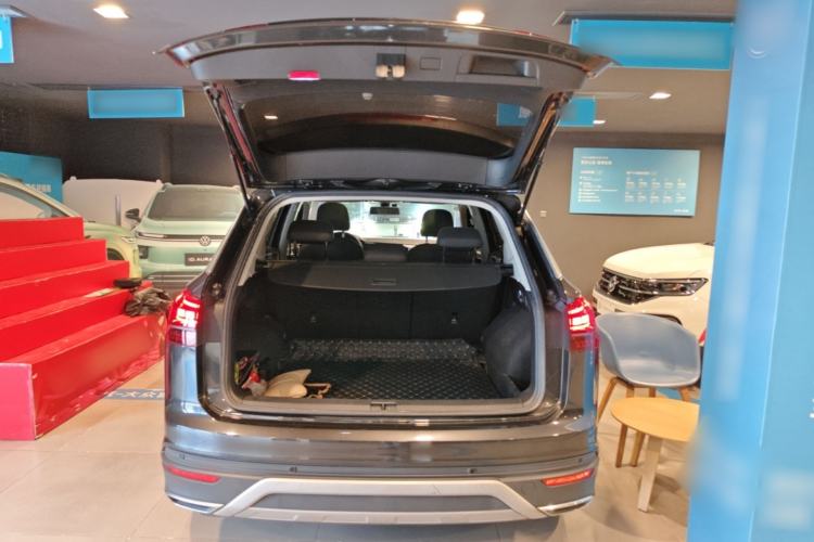 Used Volkswagen Tayron 2019 330TSI Two-Wheel Drive Luxury Model China VI Standard Trunk