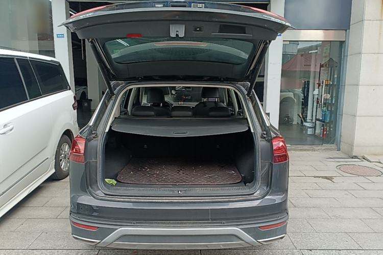 Used Volkswagen Tayron 2019 330TSI Two-Wheel Drive Luxury Model China VI Standard Trunk