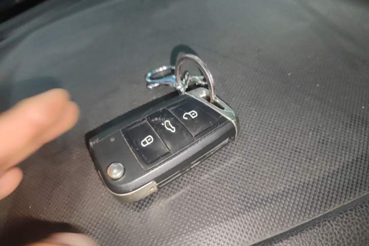 Used Volkswagen Tayron 2019 330TSI Two-Wheel Drive Luxury Model China VI Standard Vehicle Key