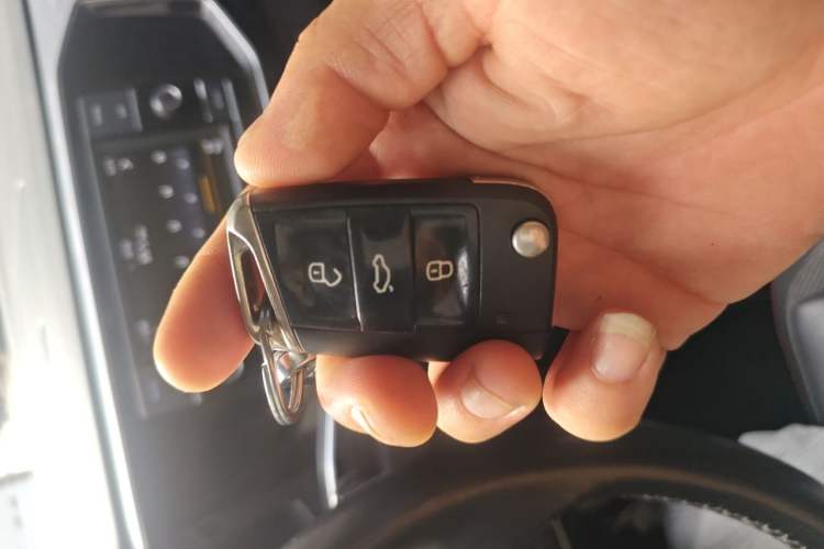 Used Volkswagen Tayron 2019 330TSI Two-Wheel Drive Luxury Model China VI Standard Vehicle Key