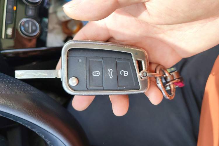Used Volkswagen Tayron 2019 330TSI Two-Wheel Drive Luxury Model China VI Standard Vehicle Key