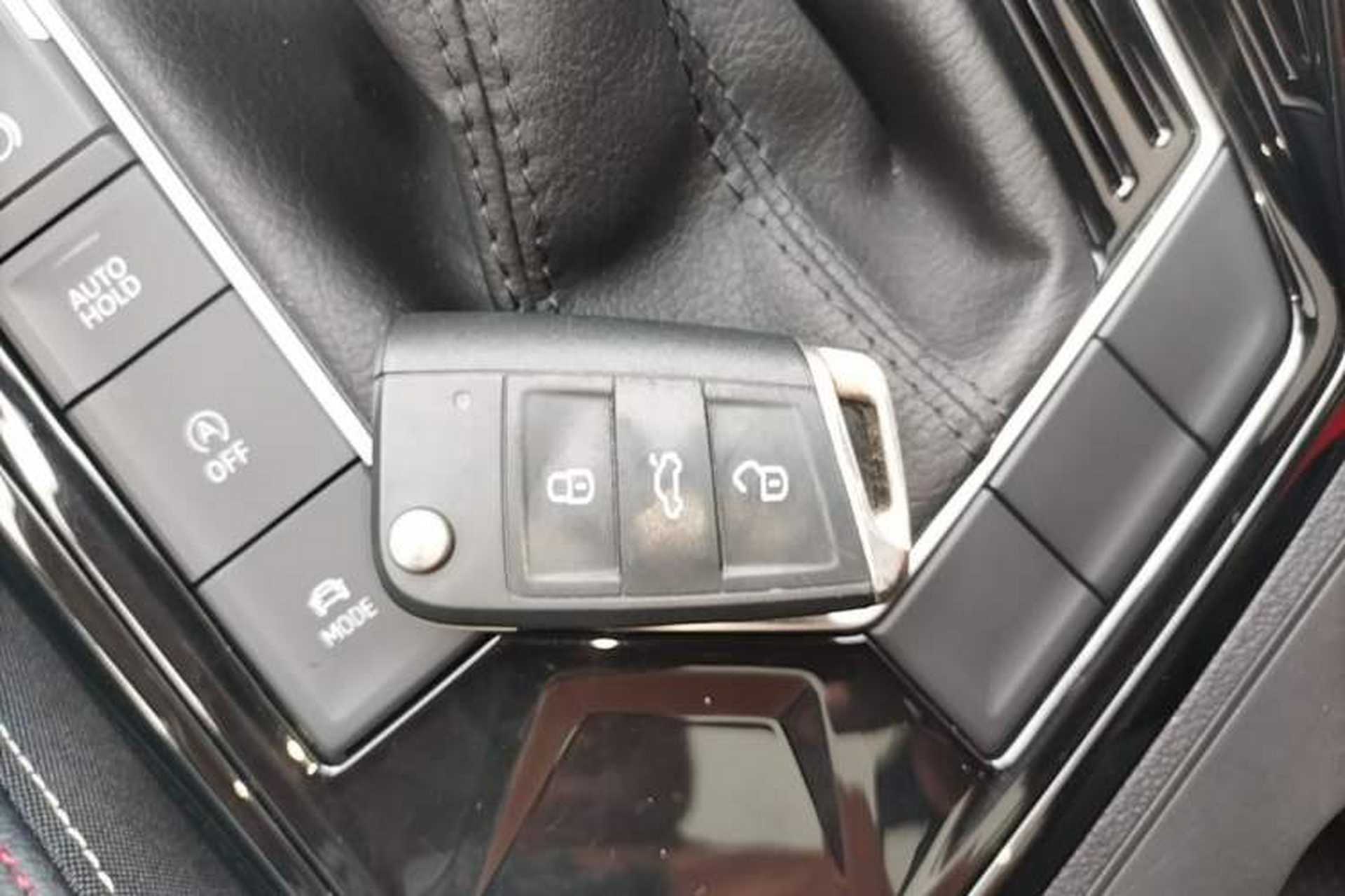 Used Volkswagen Tayron 2019 330TSI Two-Wheel-Drive Luxury Plus China VI Standard Vehicle Key