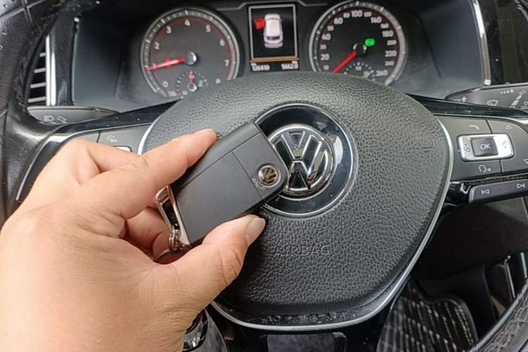 Used Volkswagen Tayron 2019 330TSI Two-Wheel Drive Luxury Model China VI Standard Vehicle Key