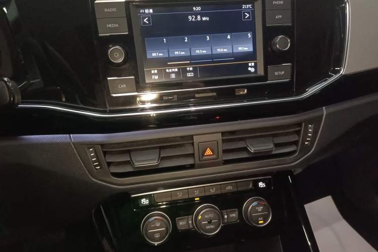 Used Volkswagen Tayron 2019 330TSI Four-Wheel Drive Luxury Version China VI Standard Audio And AC Panel