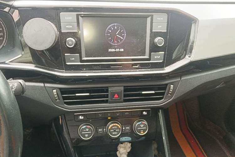 Used Volkswagen Tayron 2019 330TSI Two-Wheel Drive Luxury Model China VI Standard Audio And AC Panel