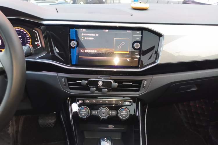 Used Volkswagen Tayron 2019 330TSI Two-Wheel-Drive Luxury Plus China VI Standard Audio And AC Panel