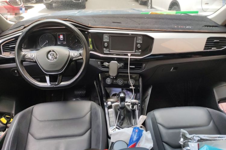 Used Volkswagen Tayron 2019 Teramont Edition 280TSI Two-Wheel Drive Luxury Model China VI Standard Center Console