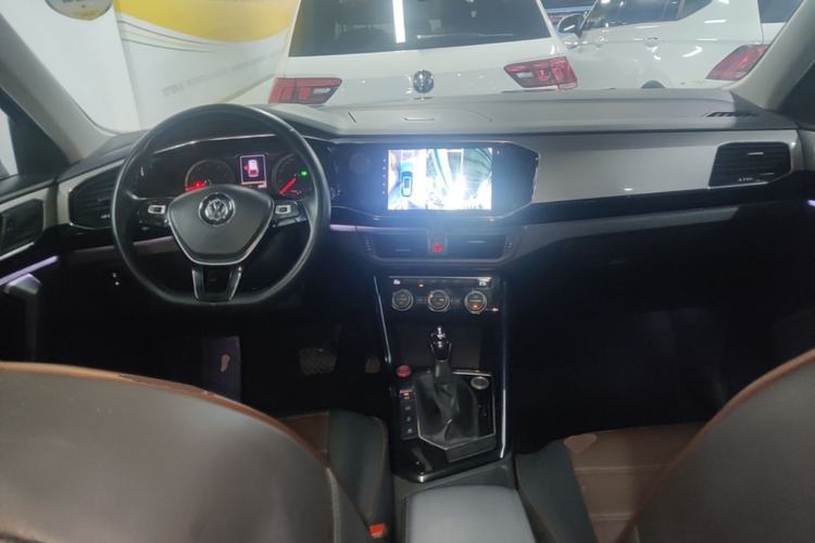 Used Volkswagen Tayron 2019 330TSI Two-Wheel Drive Luxury Model China VI Standard Center Console