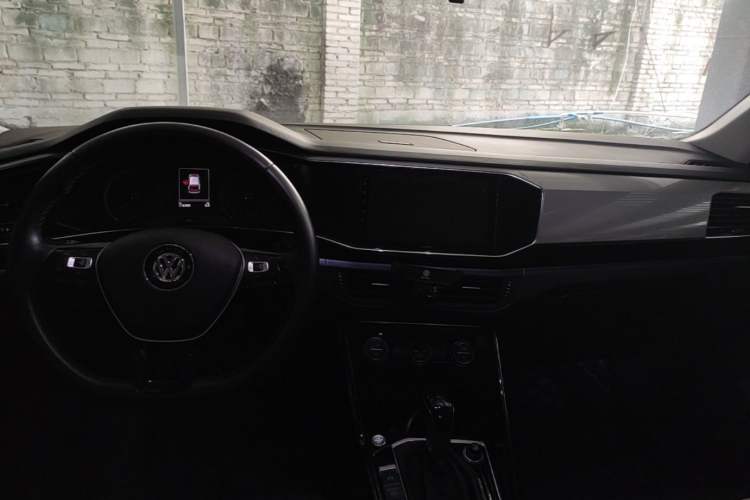 Used Volkswagen Tayron 2019 Teramont Edition 280TSI Two-Wheel Drive Luxury Model China VI Standard Center Console