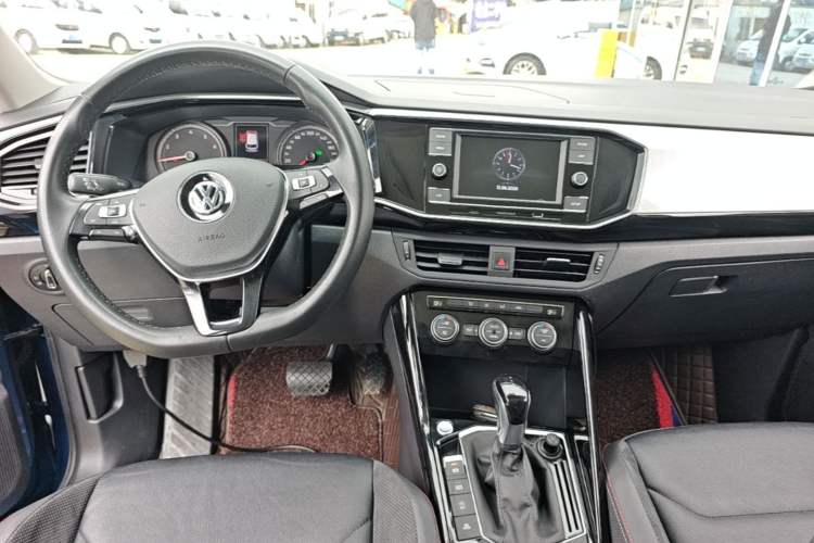 Used Volkswagen Tayron 2019 330TSI Two-Wheel Drive Luxury Model China VI Standard Center Console