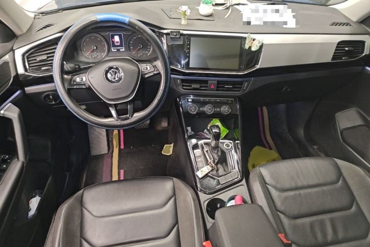 Used Volkswagen Tayron 2019 330TSI Two-Wheel-Drive Luxury Version China V Emission Standard Center Console
