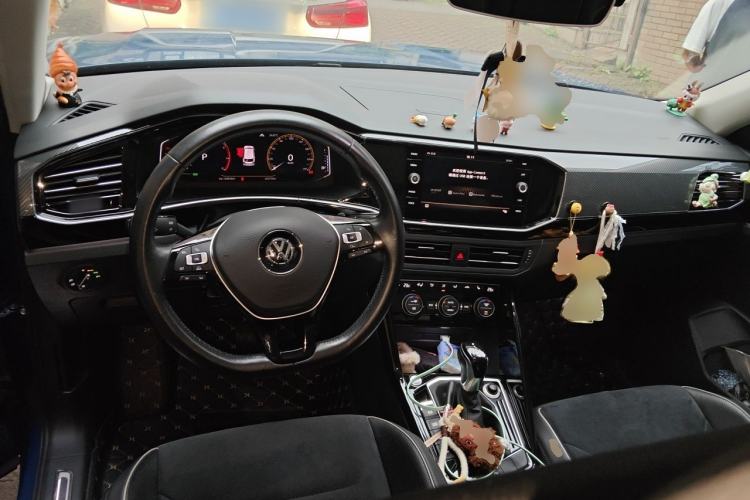 Used Volkswagen Tayron 2019 330TSI Two-Wheel-Drive Luxury Plus China V Standard Center Console