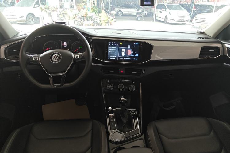 Used Volkswagen Tayron 2019 330TSI Two-Wheel Drive Luxury Model China VI Standard Center Console