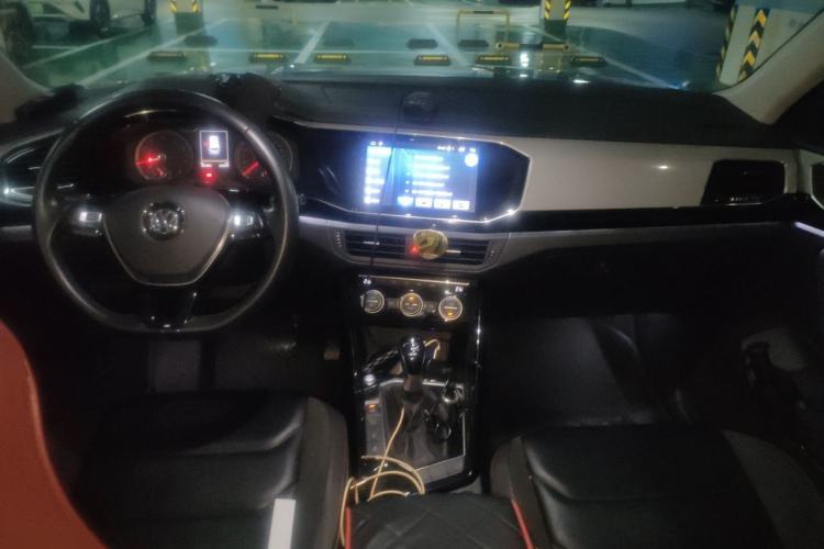 Used Volkswagen Tayron 2019 330TSI Two-Wheel-Drive Luxury Version China V Emission Standard Center Console