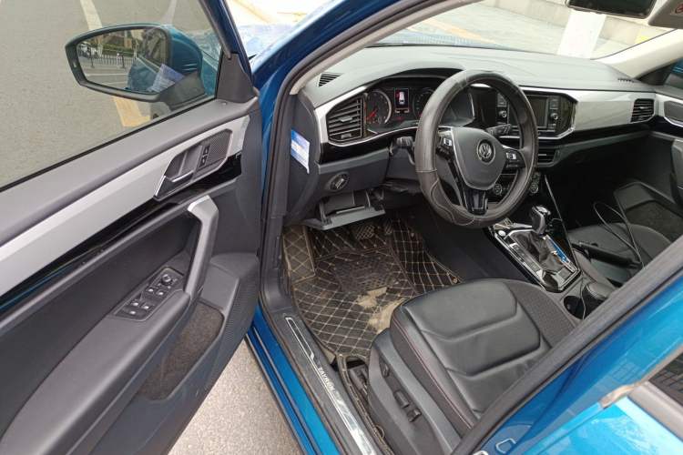 Used Volkswagen Tayron 2019 330TSI Two-Wheel Drive Luxury Model China VI Standard Driver Seat