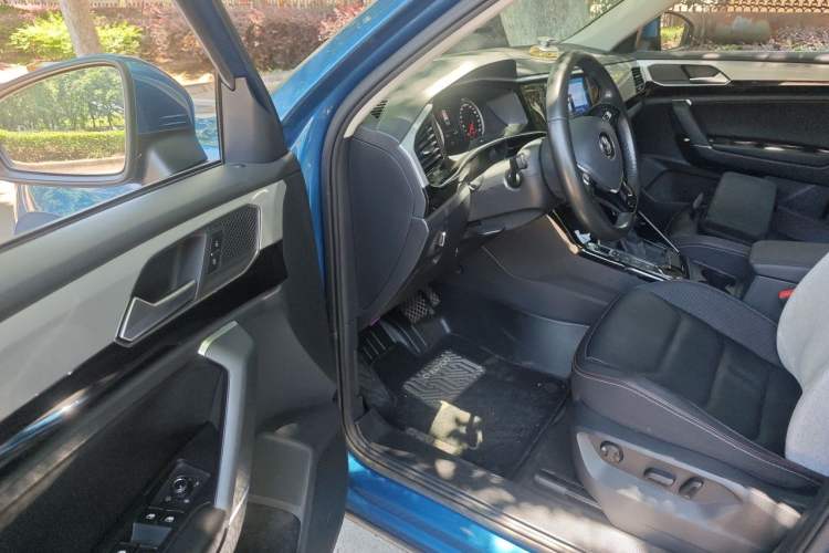 Used Volkswagen Tayron 2019 330TSI Two-Wheel-Drive Luxury Version China V Emission Standard Driver Seat