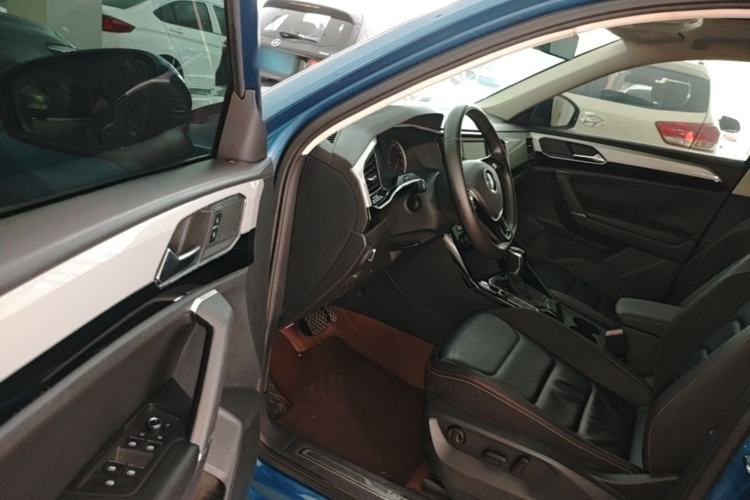 Used Volkswagen Tayron 2019 330TSI Two-Wheel Drive Luxury Model China VI Standard Driver Seat