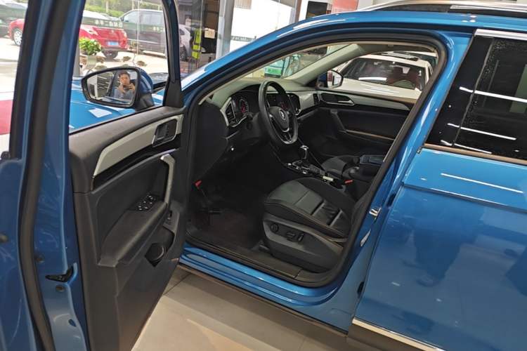 Used Volkswagen Tayron 2019 330TSI Two-Wheel-Drive Luxury Version China V Emission Standard Driver Seat
