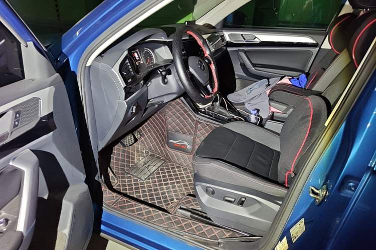 Used Volkswagen Tayron 2019 330TSI Two-Wheel Drive Luxury Model China VI Standard Driver Seat