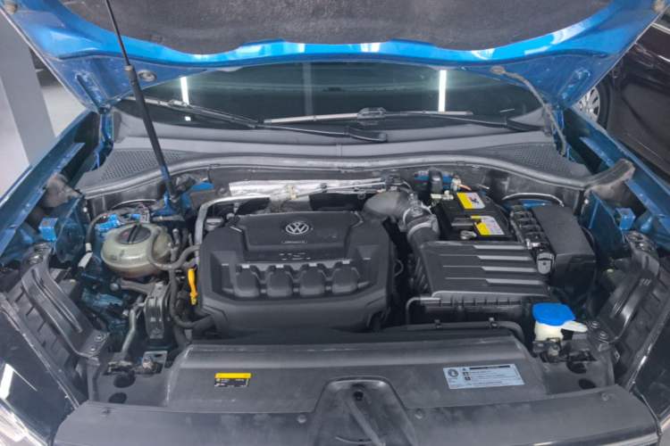 Used Volkswagen Tayron 2019 330TSI Four-Wheel Drive Luxury Version China V Standard Engine Bay