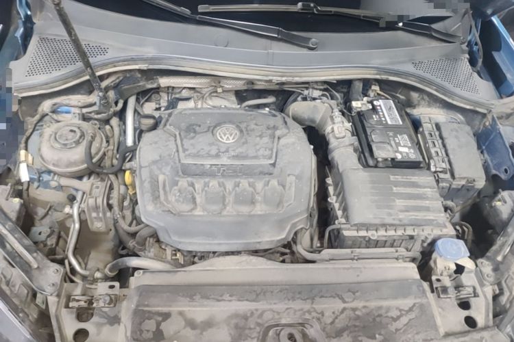 Used Volkswagen Tayron 2019 330TSI Two-Wheel Drive Luxury Model China VI Standard Engine Bay