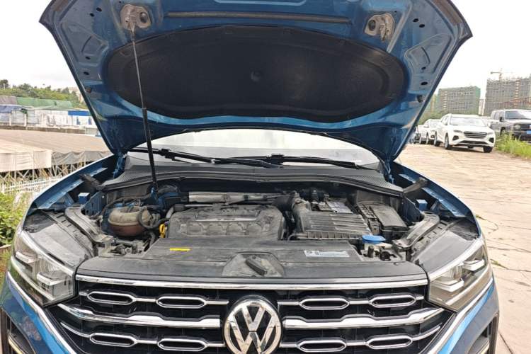 Used Volkswagen Tayron 2019 330TSI Two-Wheel Drive Luxury Model China VI Standard Engine Bay