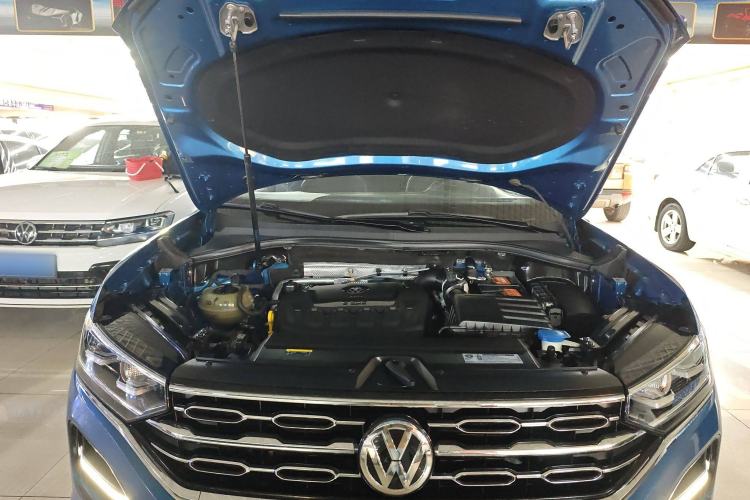 Used Volkswagen Tayron 2019 330TSI Two-Wheel-Drive Luxury Version China V Emission Standard Engine Bay