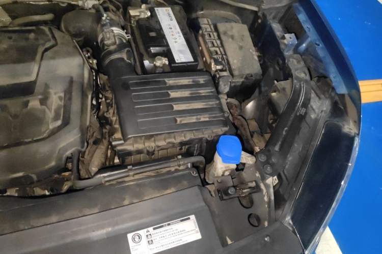 Used Volkswagen Tayron 2019 330TSI Two-Wheel Drive Luxury Model China VI Standard Engine Bay Left