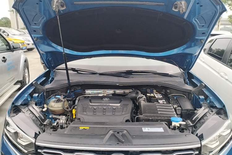 Used Volkswagen Tayron 2019 330TSI Four-Wheel Drive Luxury Version China VI Standard Engine Bay