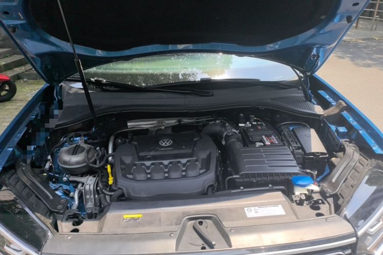 Used Volkswagen Tayron 2019 330TSI Two-Wheel-Drive Luxury Version China V Emission Standard Engine Bay