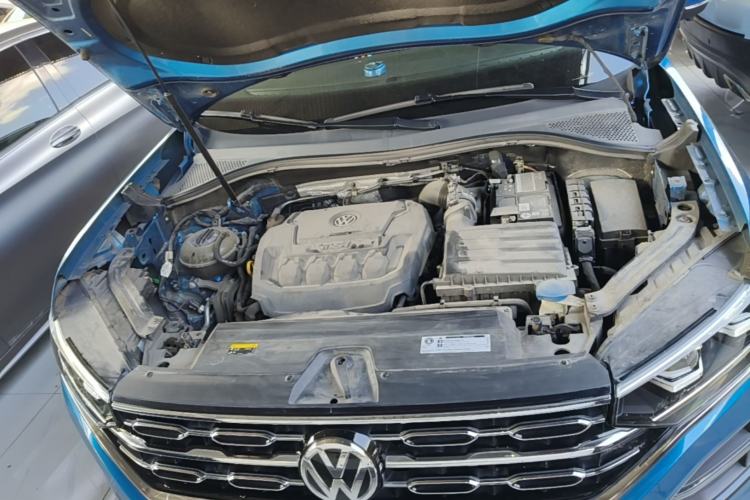 Used Volkswagen Tayron 2019 330TSI Two-Wheel Drive Luxury Model China VI Standard Engine Bay
