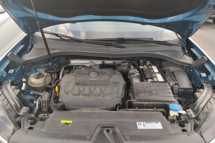 Used Volkswagen Tayron 2019 330TSI Two-Wheel Drive Luxury Model China VI Standard Engine Bay