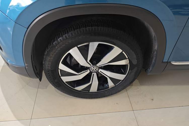 Used Volkswagen Tayron 2019 330TSI Two-Wheel Drive Luxury Model China VI Standard Exterior 3