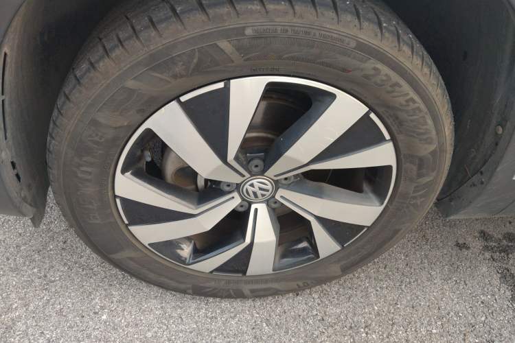 Used Volkswagen Tayron 2019 330TSI Two-Wheel Drive Luxury Model China VI Standard Exterior 4