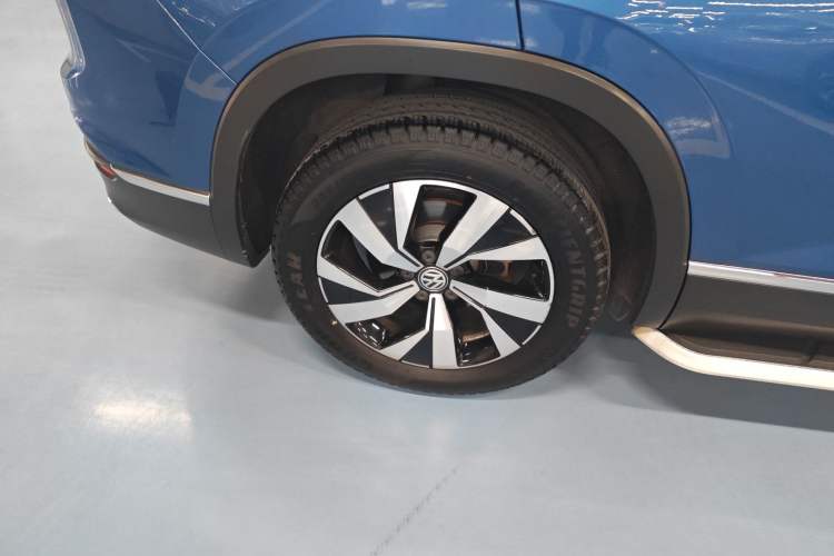 Used Volkswagen Tayron 2019 330TSI Two-Wheel-Drive Luxury Version China V Emission Standard Exterior 5