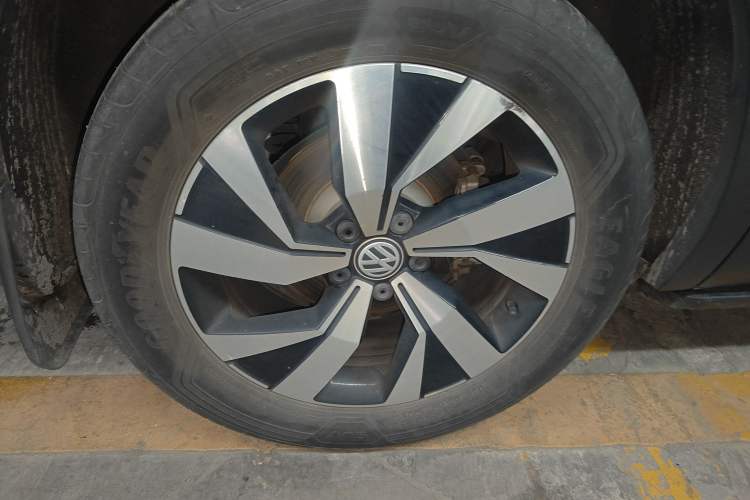 Used Volkswagen Tayron 2019 330TSI Four-Wheel Drive Luxury Version China V Standard Exterior 5