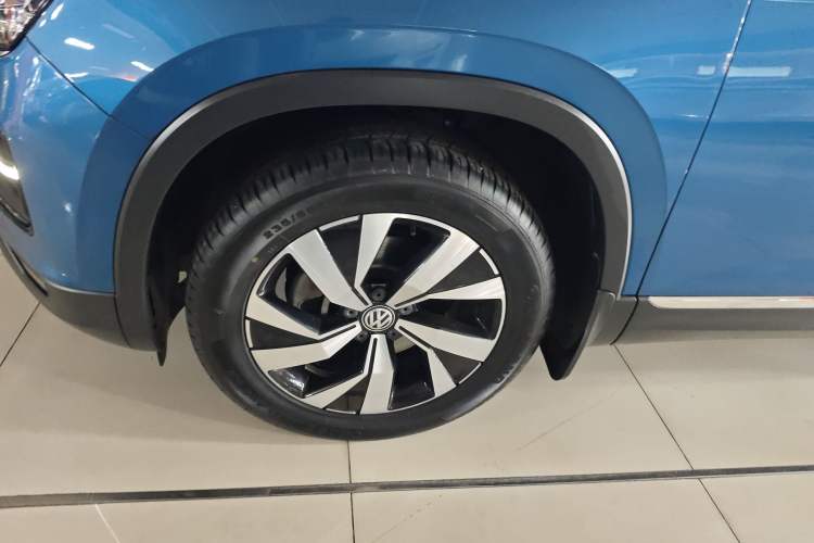 Used Volkswagen Tayron 2019 330TSI Two-Wheel-Drive Luxury Version China V Emission Standard Exterior 7